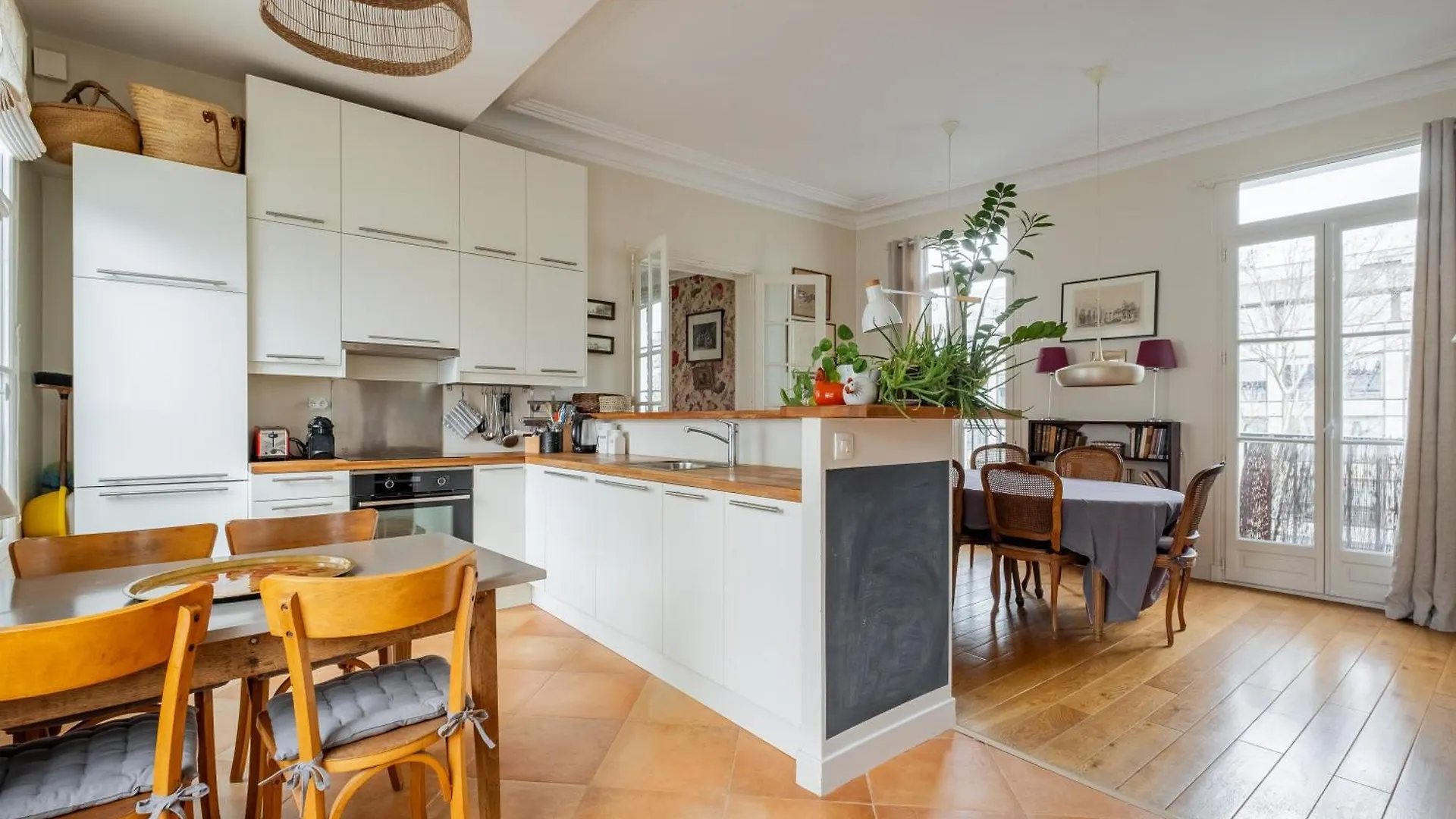 Apartamento Veeve - Flowers In Saint-Martin Paris