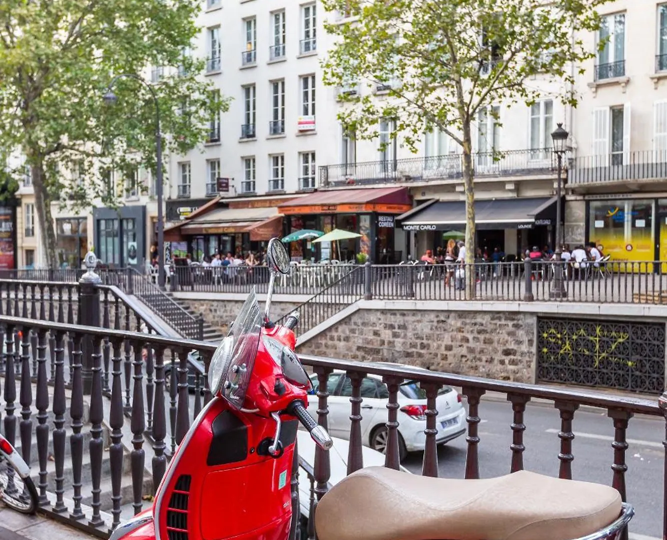 Veeve - Flowers In Saint-Martin Paris 0*,  Frankrike